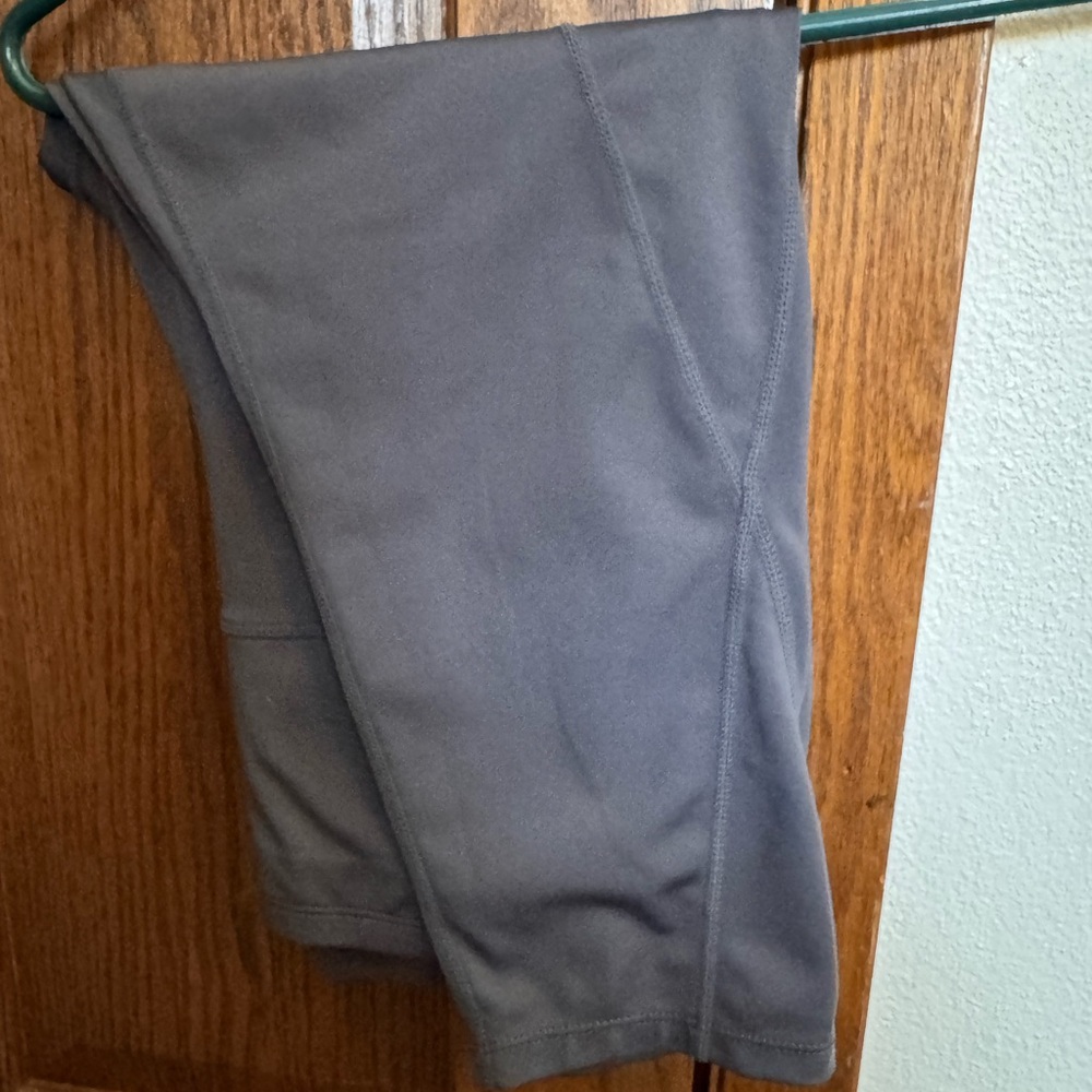 Gray Women's Capris